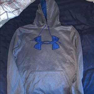 Under Armour Sweatshirt